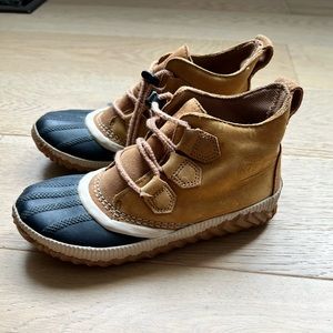Sorel kids boots size 3